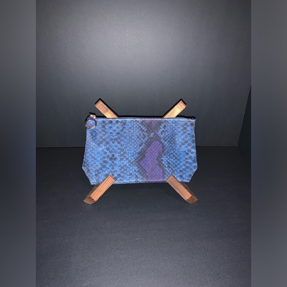 Estée Lauder/make up bag/blue design - Picture 1 of 7